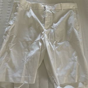 Men’s Nike white golf shorts size 34